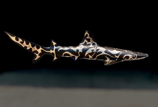 SHARK (Black)